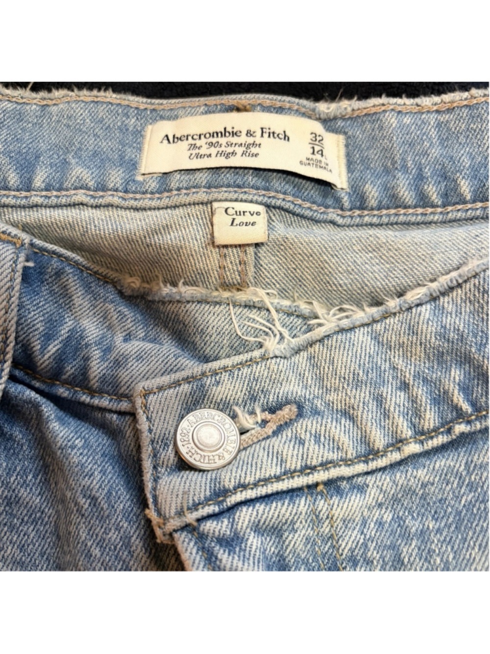 Abercrombie & Fitch Curve Love 90s Straight Jeans - Size 32/14L - Picture 8 of 11